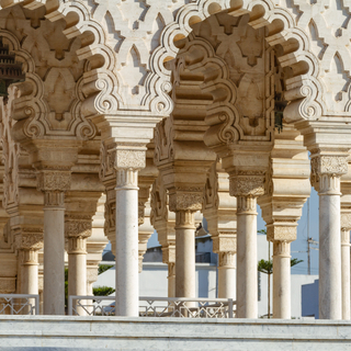 photo of ornate arches in the alhambra palace, Spain